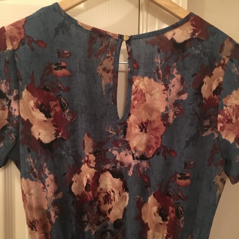 Romper with an attached overskirt - Picture 9 of 10